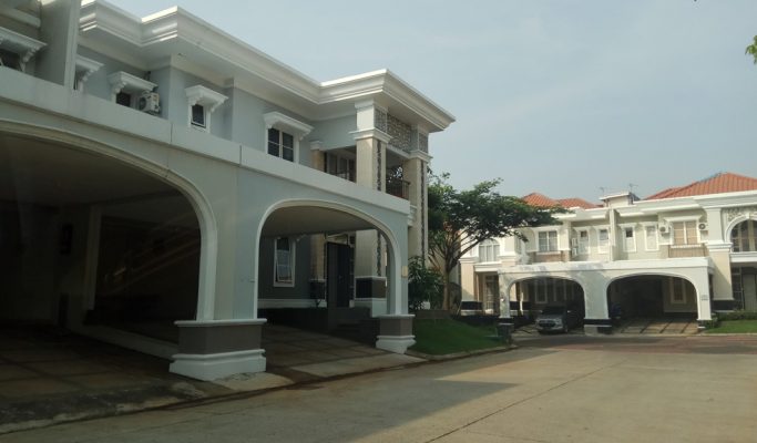 Rumah Emerald Mansion