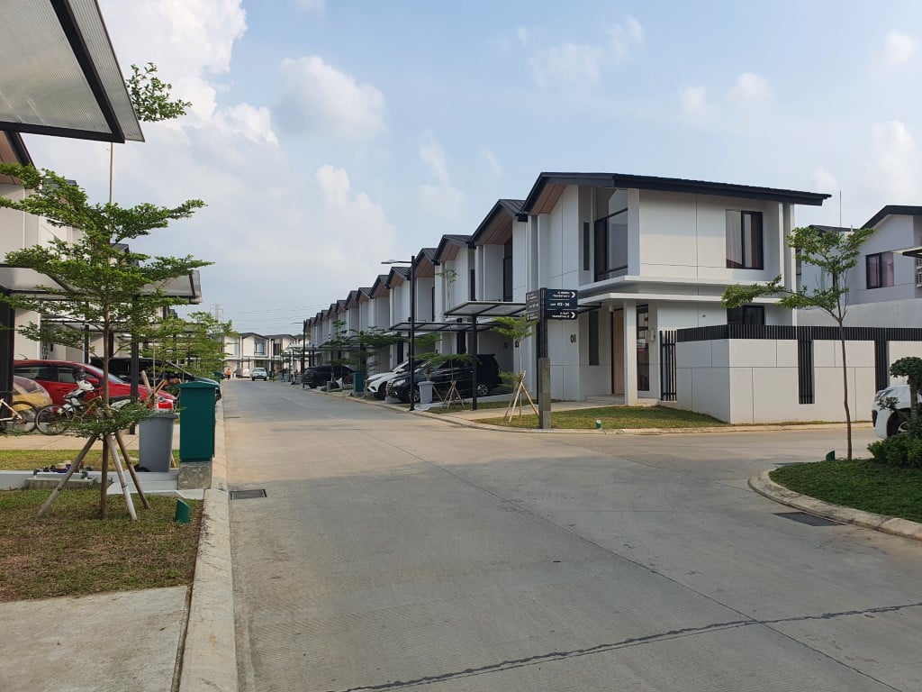 Cluster travertine waterfront lippo cikarang-1