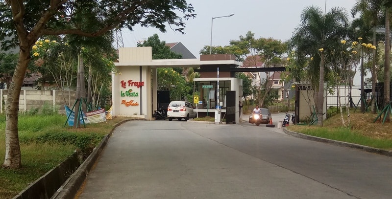 Cluster Le Jardin Lippo Cikarang, Dekat Pusat Perbelanjaan