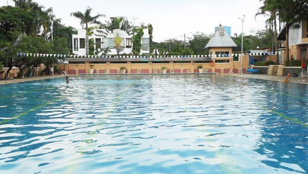 Kolam Renang Olympic Lippo Cikarang