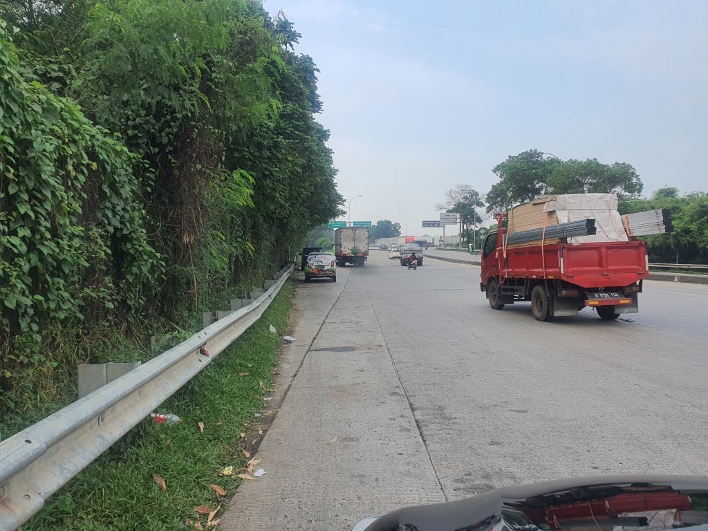 Pintu Tol Lippo Cikarang, KM 34 Cibatu Cikarang Selatan