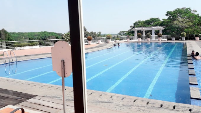 Pool - Kolam Renang San Diego Hills Memorial Park